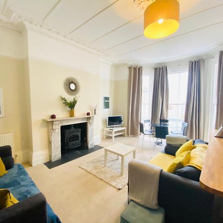 Elegant Spacious Apartment In Heart Of St Leonards ヘイスティングス エクステリア 写真