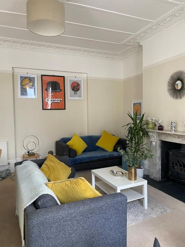 Elegant Spacious Apartment In Heart Of St Leonards ヘイスティングス エクステリア 写真