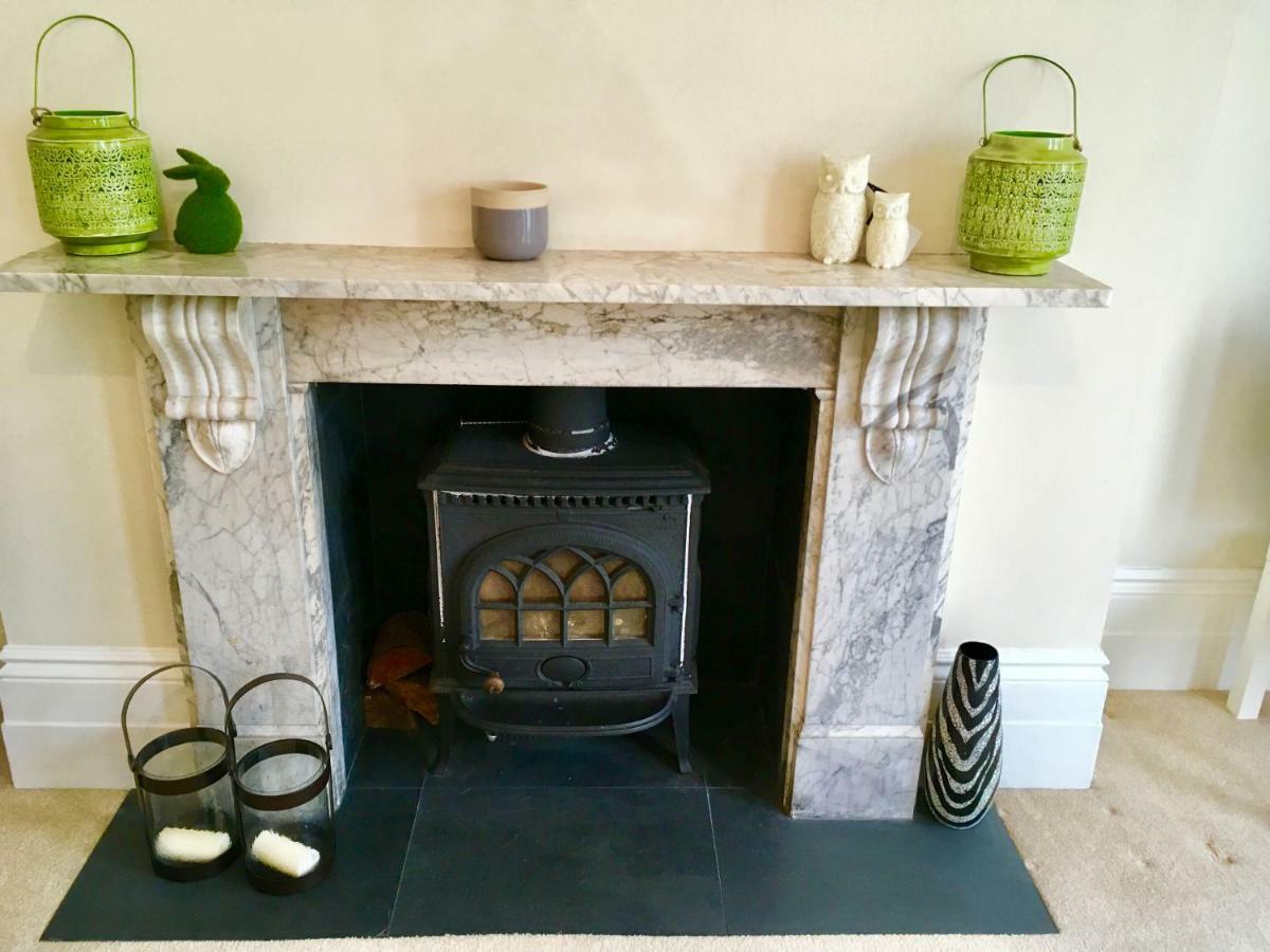 Elegant Spacious Apartment In Heart Of St Leonards ヘイスティングス エクステリア 写真